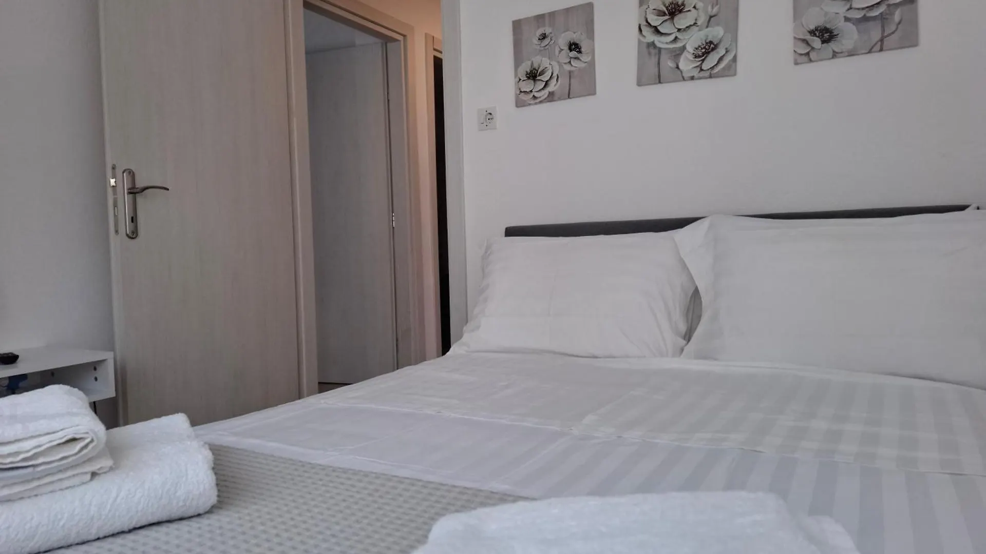 Alana Apartment Ierissos